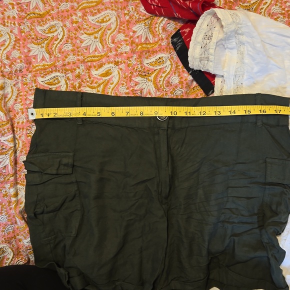Army green shorts - Picture 4 of 4